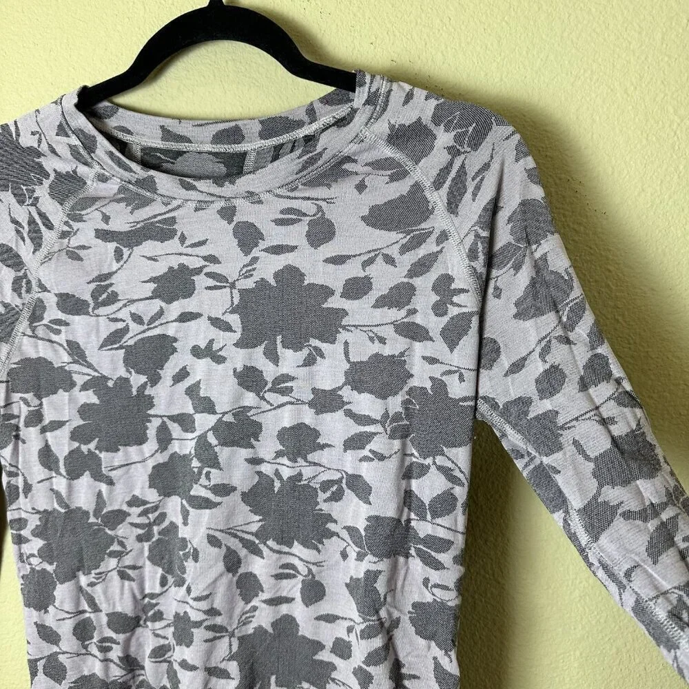 ATHLETA Floral Long Sleeve Athletic WOrk Out Top Size Medium - Picture 5 of 7